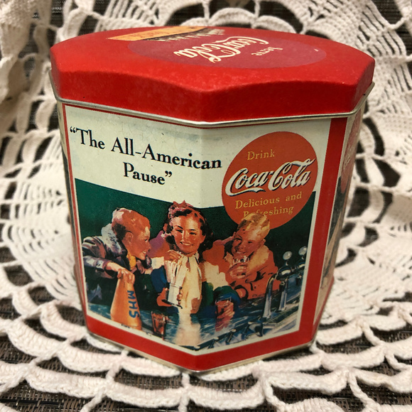 Vintage Coke-cola Tin Cookie - Picture 1 of 5